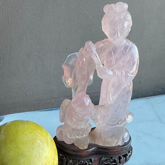 Vintage Rose Quartz Mother and Child Sculpture on carved Wooden Base - Picture 10 of 10